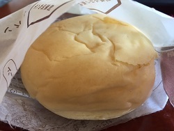 くりーむパン　－八天堂－02.jpg