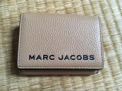 三つ折り財布　－MARC JACOBS－01.jpg